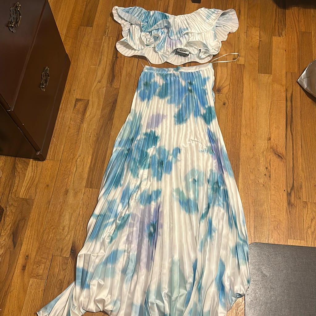 Nwt Luxxel Blue Floral Two Piece Set